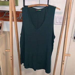 Women’s forest green tunic tank top